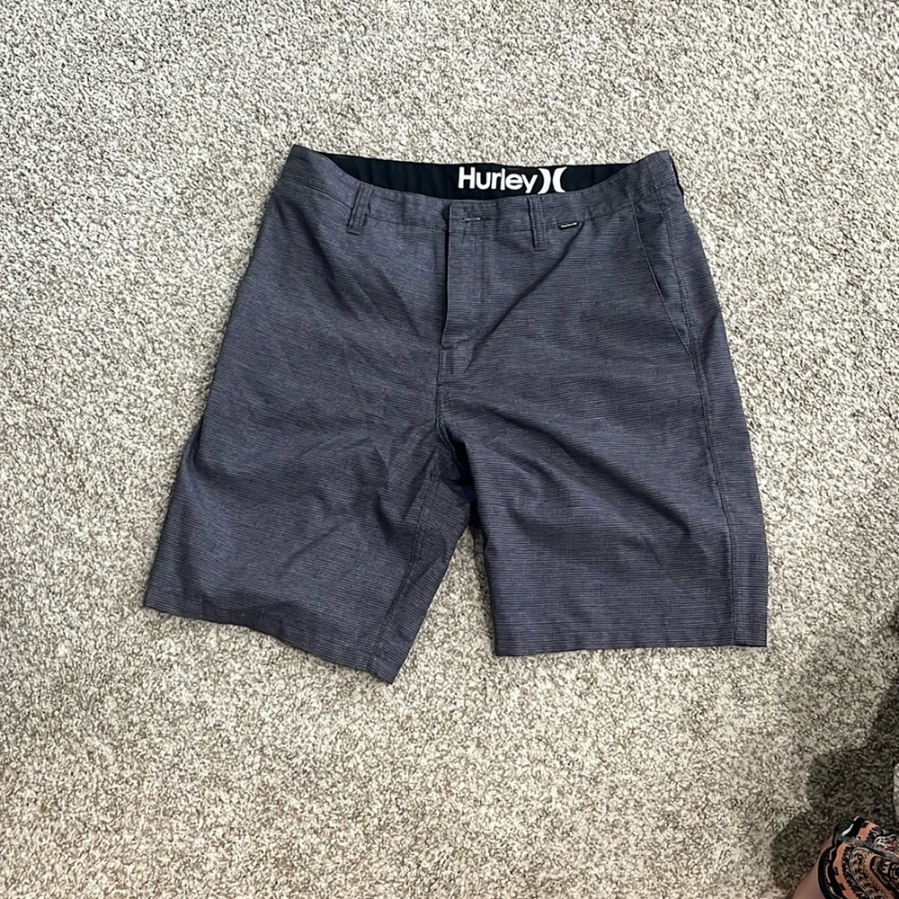 Grey Hurley golf ahorts